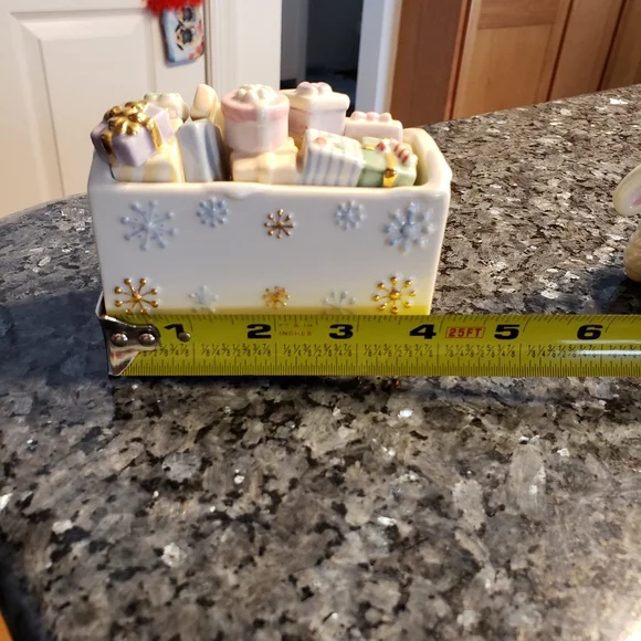 Lennox baby lamb oniment &LENOX Holiday Fraditions - Picture 3 of 16